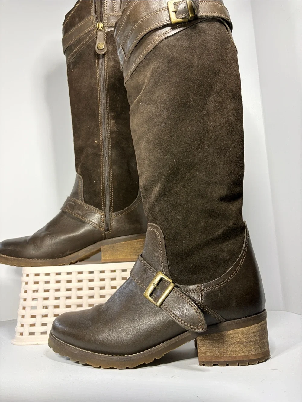 Fabianelli size 38 Women's Brown Leather & Suede Knee-High Riding Boots. Box 27